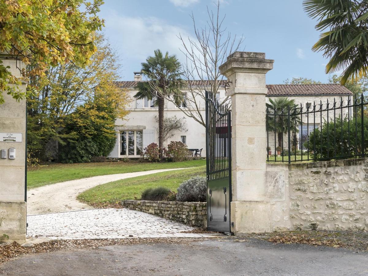 Le Logis De La Brumanderie - Saintes Fontcouverte  外观 照片