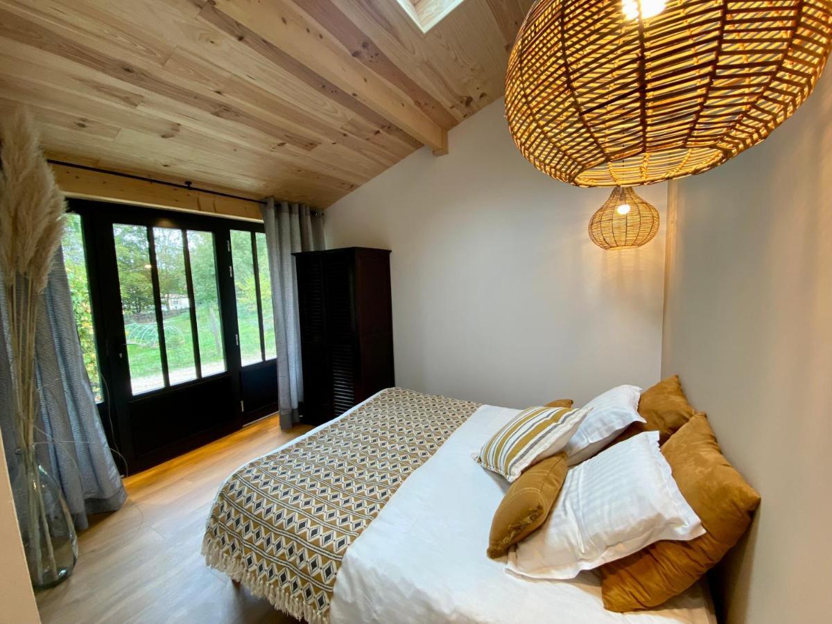 Le Logis De La Brumanderie - Saintes Fontcouverte  客房 照片