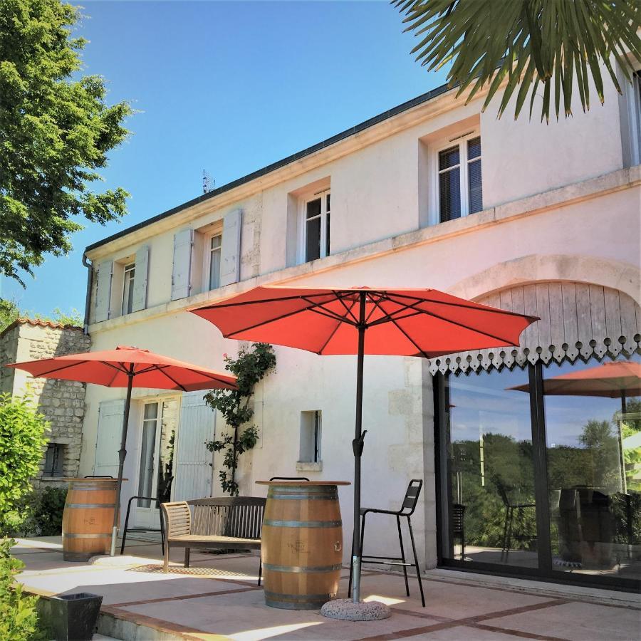 Le Logis De La Brumanderie - Saintes Fontcouverte  外观 照片
