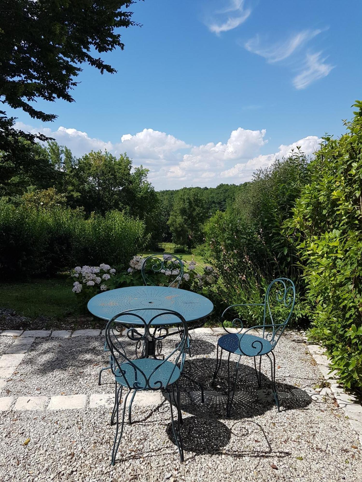 Le Logis De La Brumanderie - Saintes Fontcouverte  客房 照片