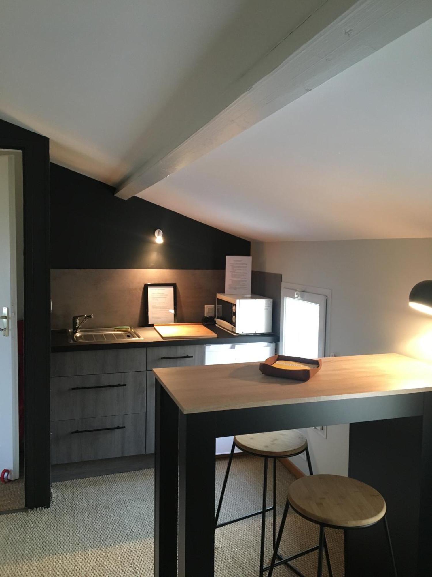 Le Logis De La Brumanderie - Saintes Fontcouverte  外观 照片